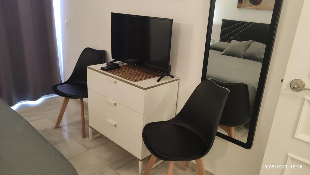 דירות בנאלמדנה Apartamento En Puerto Marina G204 מראה חיצוני תמונה